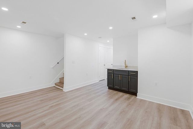 932 SOUTHERN AVE SE, Washington, DC 20032