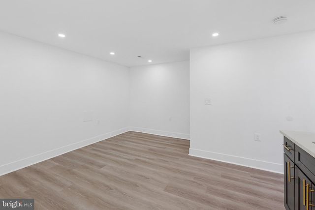 932 SOUTHERN AVE SE, Washington, DC 20032
