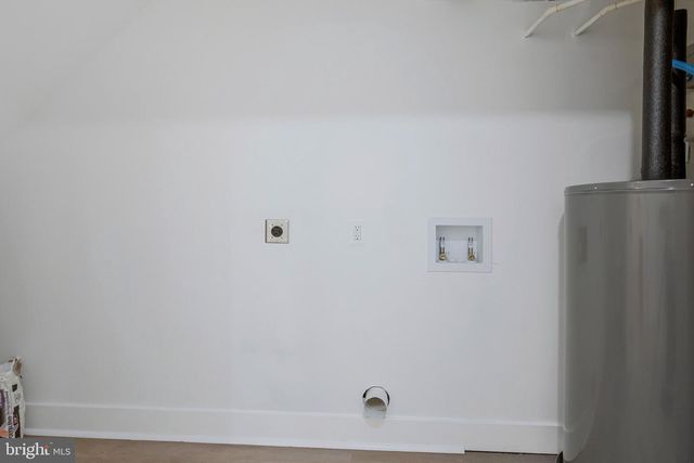 932 SOUTHERN AVE SE, Washington, DC 20032