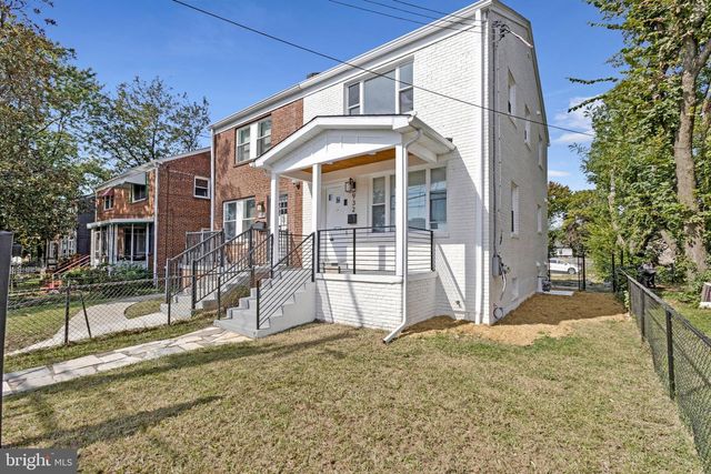 932 SOUTHERN AVE SE, Washington, DC 20032