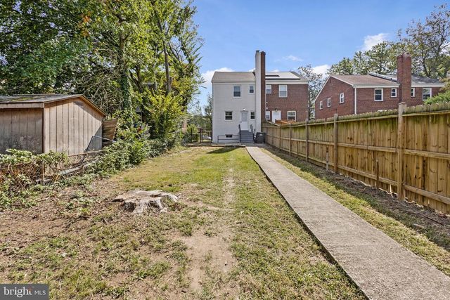 932 SOUTHERN AVE SE, Washington, DC 20032