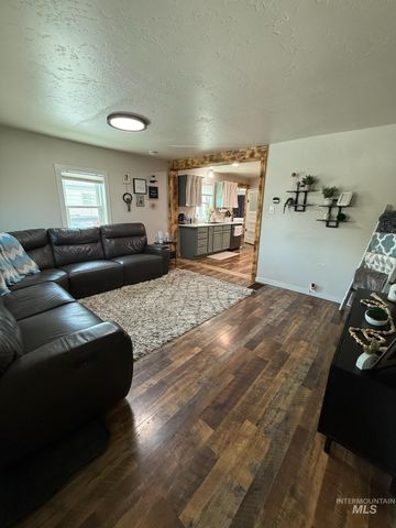 339 Polk St, Twin Falls, ID 83301