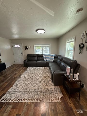 339 Polk St, Twin Falls, ID 83301