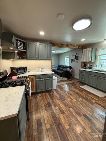 339 Polk St, Twin Falls, ID 83301