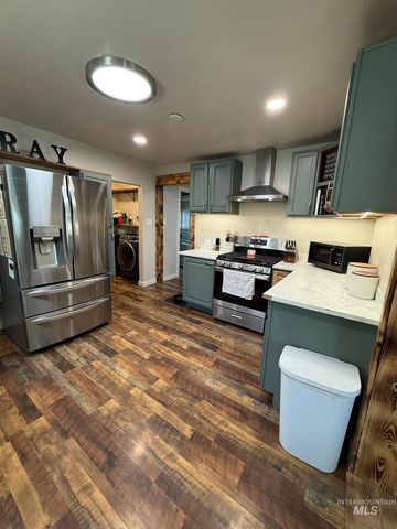 339 Polk St, Twin Falls, ID 83301
