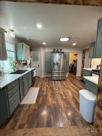 339 Polk St, Twin Falls, ID 83301