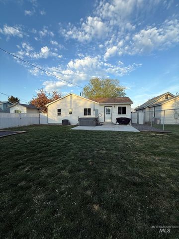 339 Polk St, Twin Falls, ID 83301