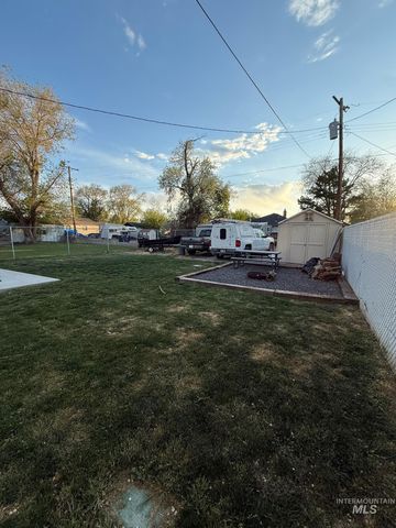 339 Polk St, Twin Falls, ID 83301