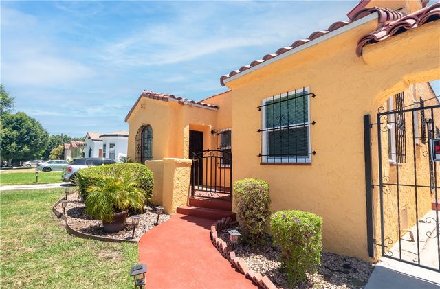 8930 S Hobart Blvd, Los Angeles, CA 90047