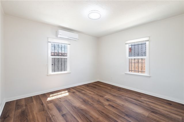 8930 S Hobart Blvd, Los Angeles, CA 90047