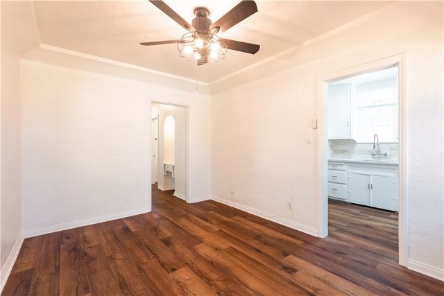 8930 S Hobart Blvd, Los Angeles, CA 90047