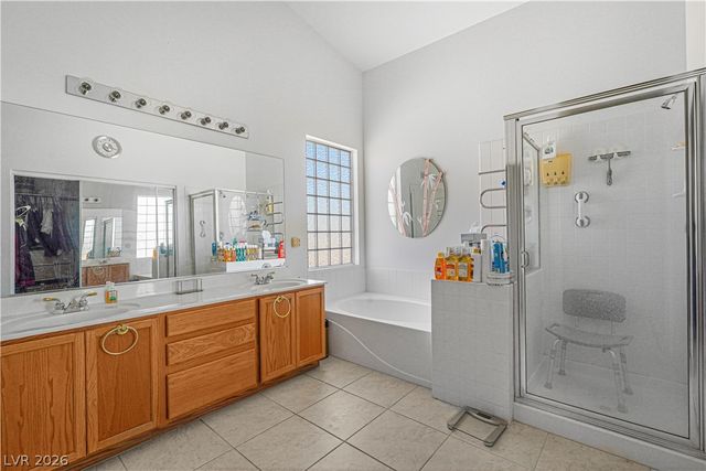 815 Roaring Falls Avenue, Henderson, NV 89052