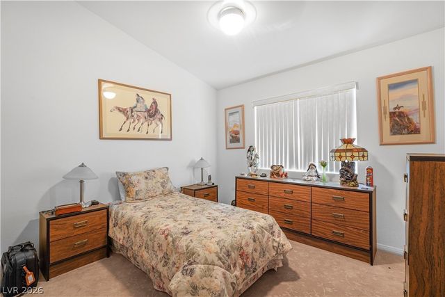 815 Roaring Falls Avenue, Henderson, NV 89052