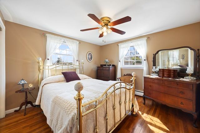 39 Dixie Terrace, Chicopee, MA 01020