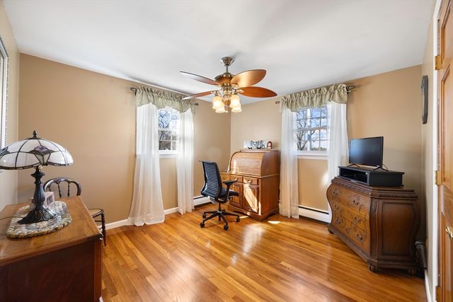 39 Dixie Terrace, Chicopee, MA 01020