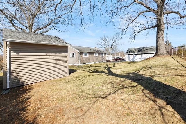 39 Dixie Terrace, Chicopee, MA 01020