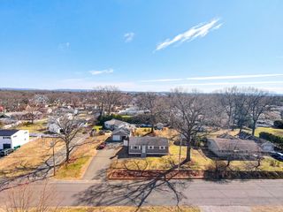 39 Dixie Terrace, Chicopee, MA 01020