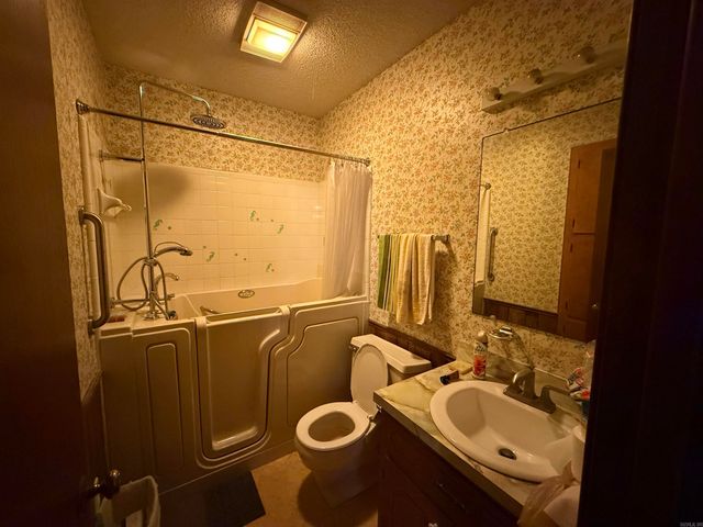 1406 Ridgway Road, Pine Bluff, AR 71603