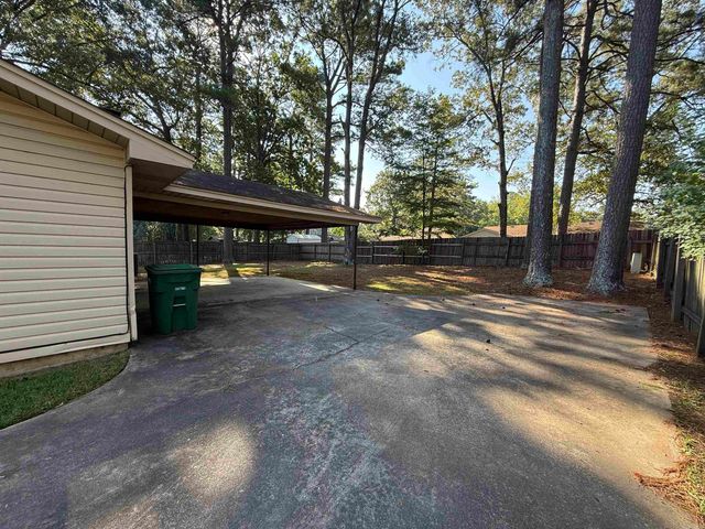 1406 Ridgway Road, Pine Bluff, AR 71603