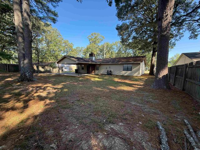 1406 Ridgway Road, Pine Bluff, AR 71603