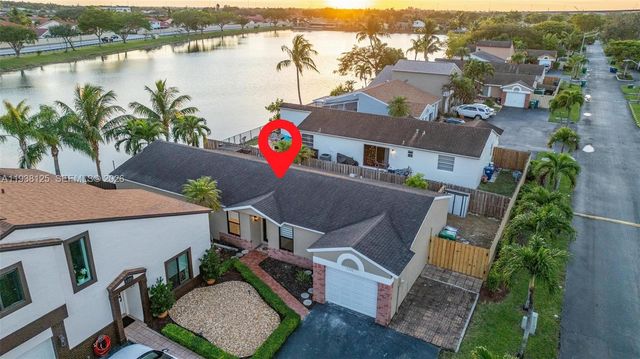 8340 NW 193rd Ln, Hialeah, FL 33015