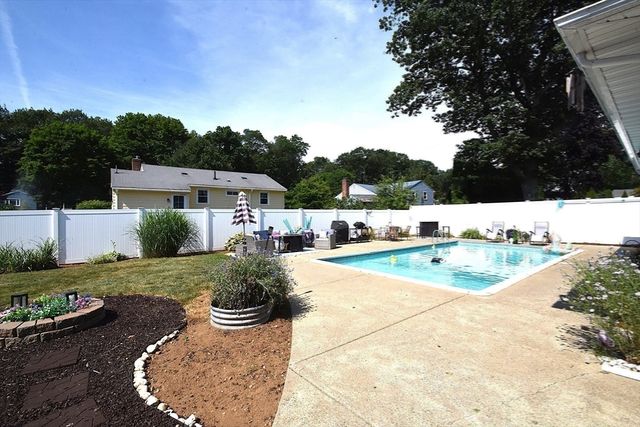 49 Parramatta Road, Beverly, MA 01915