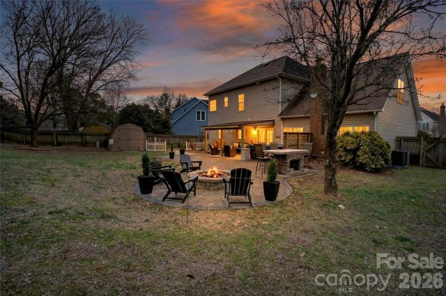 12238 Taos Court, Charlotte, NC 28277