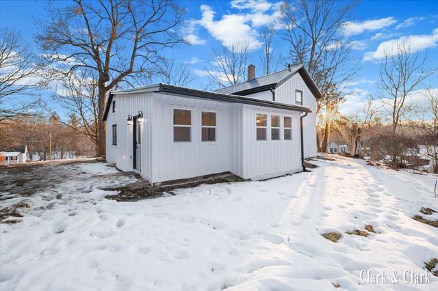 418 Allen Street, Ionia City, MI 48846