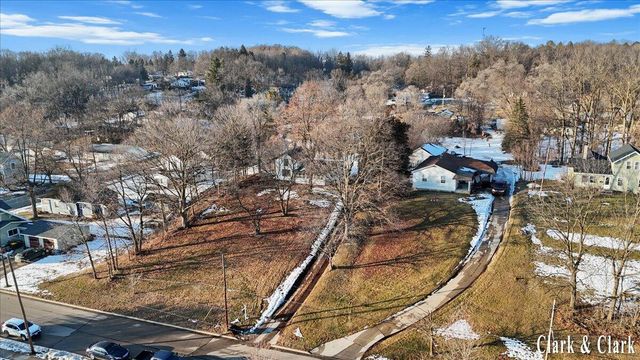 418 Allen Street, Ionia City, MI 48846