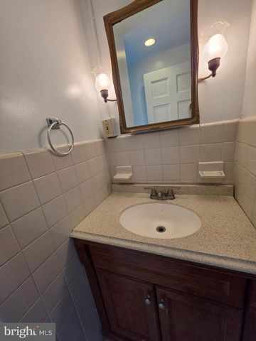102 CHAIN ST, Norristown, PA 19401