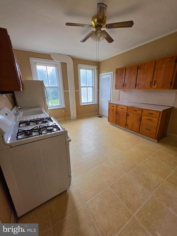 102 CHAIN ST, Norristown, PA 19401