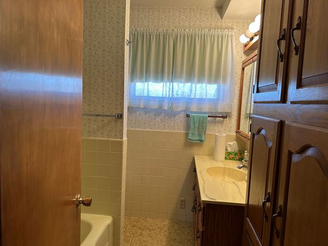 505 S Jackson Street, Morrison, IL 61270