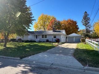 505 S Jackson Street, Morrison, IL 61270