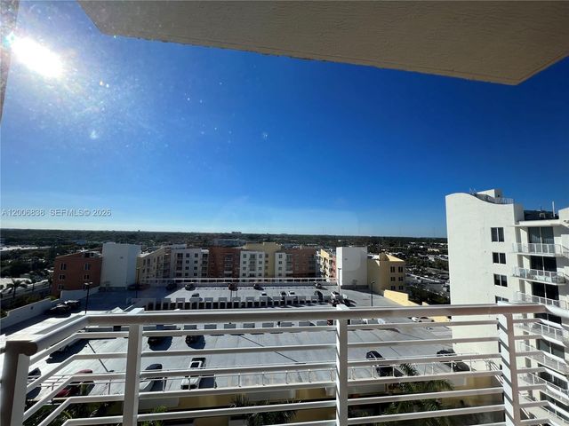18800 NE 29th Avenue PH25, Aventura, FL 33180
