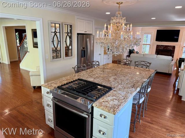 2175 Fairway Drive, Birmingham, MI 48009