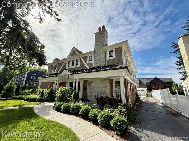 2175 Fairway Drive, Birmingham, MI 48009