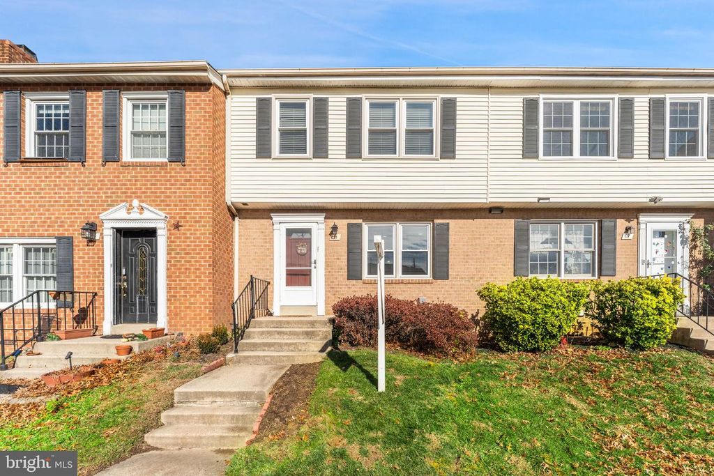 11 BRIARSTONE LN, Gaithersburg, MD 20877