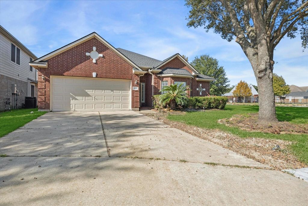 7823 Desert Canyon Court, Houston, TX 77041