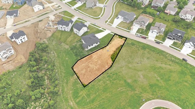 4910 Noble Drive NW, Rochester, MN 55901