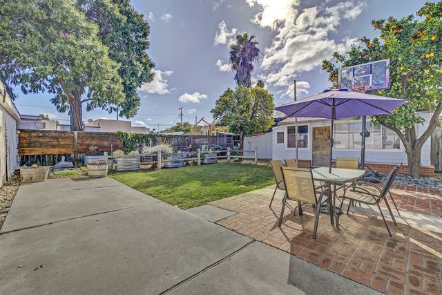 1337 Acacia St, Pittsburg, CA 94565