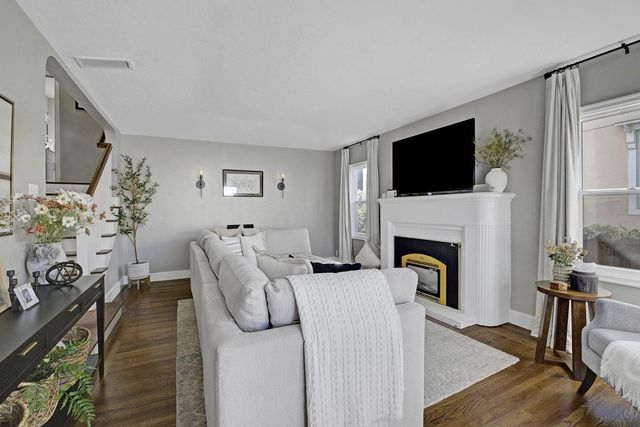 1337 Acacia St, Pittsburg, CA 94565