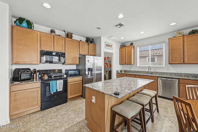 24729 W HIDALGO Drive W, Buckeye, AZ 85326