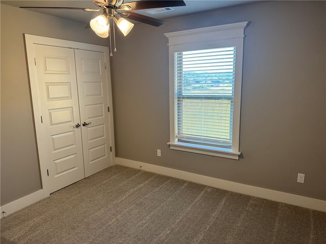 243 S Eagle Mountain Street, Prairie Grove, AR 72753