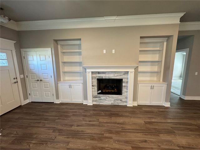 243 S Eagle Mountain Street, Prairie Grove, AR 72753