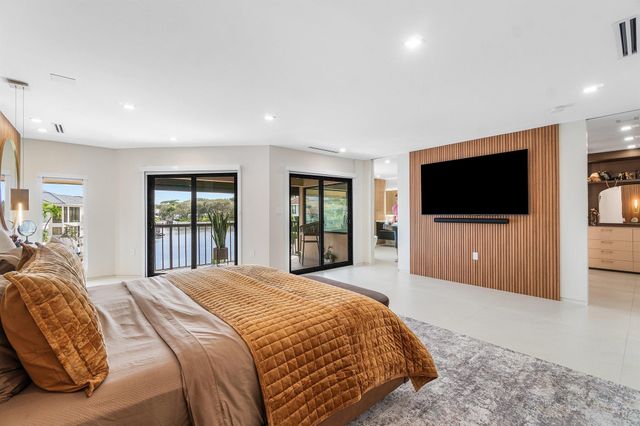 5326 Boca Marina Circle N, Boca Raton, FL 33487