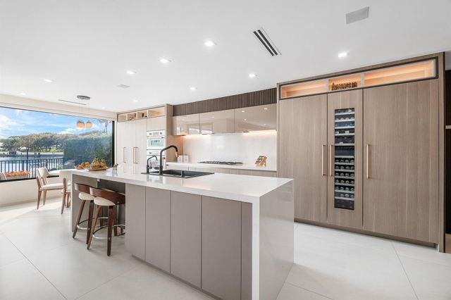 5326 Boca Marina Circle N, Boca Raton, FL 33487