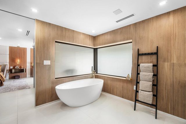 5326 Boca Marina Circle N, Boca Raton, FL 33487