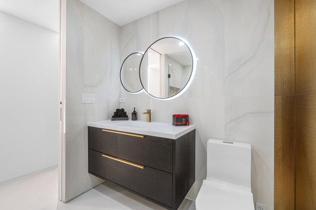 5326 Boca Marina Circle N, Boca Raton, FL 33487