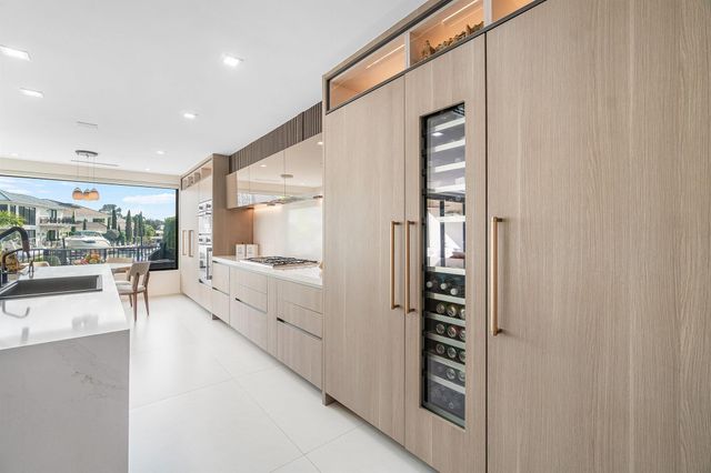 5326 Boca Marina Circle N, Boca Raton, FL 33487