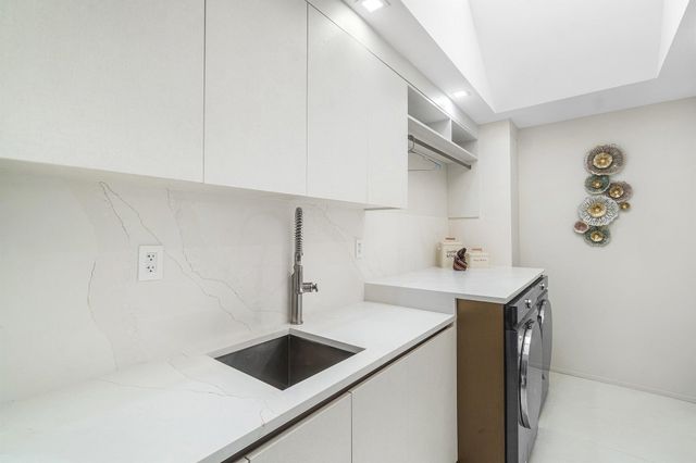 5326 Boca Marina Circle N, Boca Raton, FL 33487